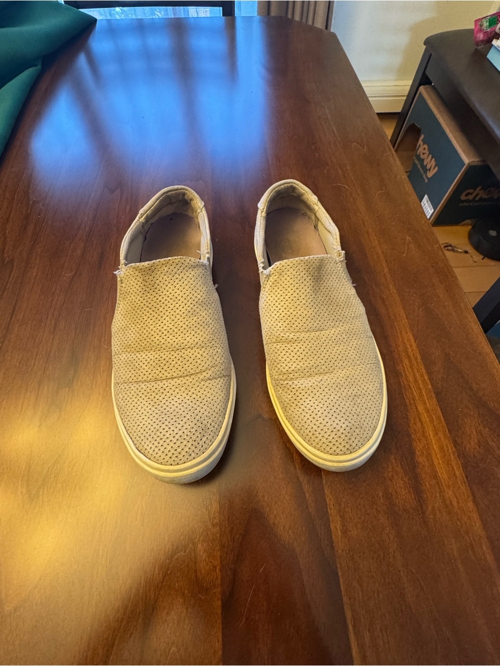 Dr Scholls slip on sneakers free tech faux suede upper size 6.5 + wear see pics
